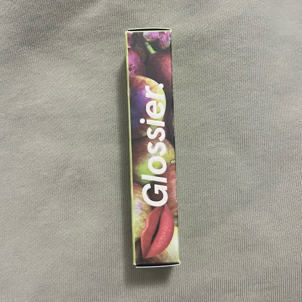 glossier balm dot com OG FORMULA in fig!! cute coral colour, never used